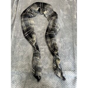 Chaps Mens Plaid Scarf Black Grey White Acrylic Fringe Winter Neckwear RN26128
